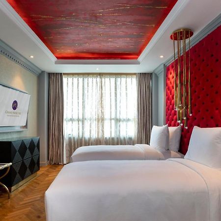 Grand Mercure Yangon Golden Empire Экстерьер фото