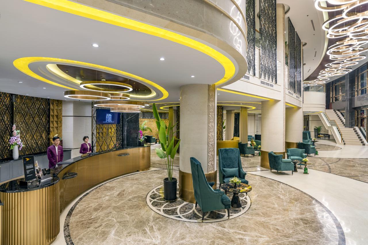 Grand Mercure Yangon Golden Empire Экстерьер фото