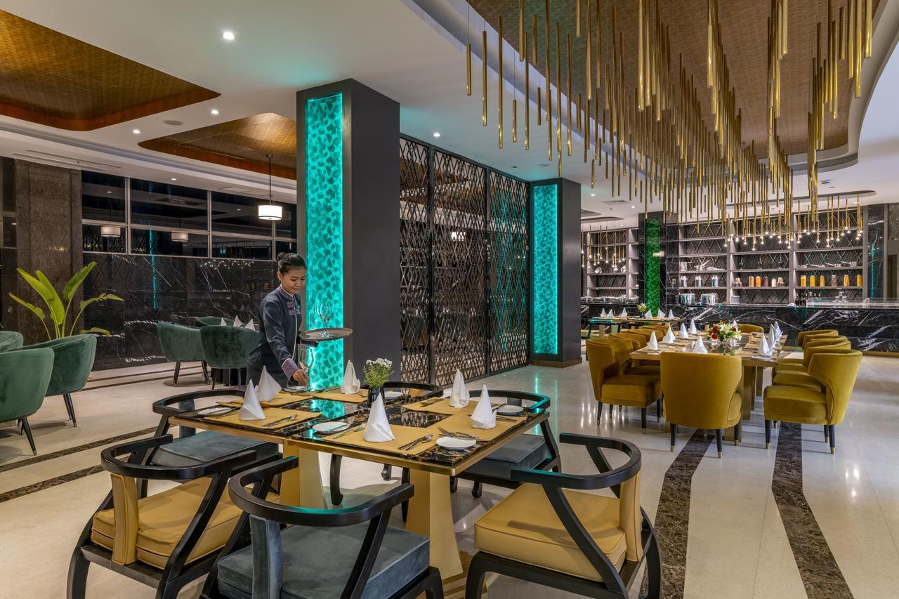 Grand Mercure Yangon Golden Empire Экстерьер фото