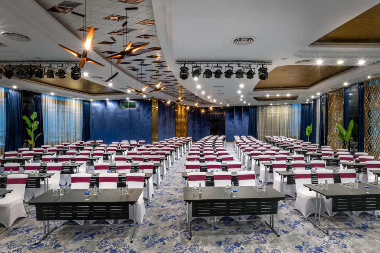Grand Mercure Yangon Golden Empire Экстерьер фото