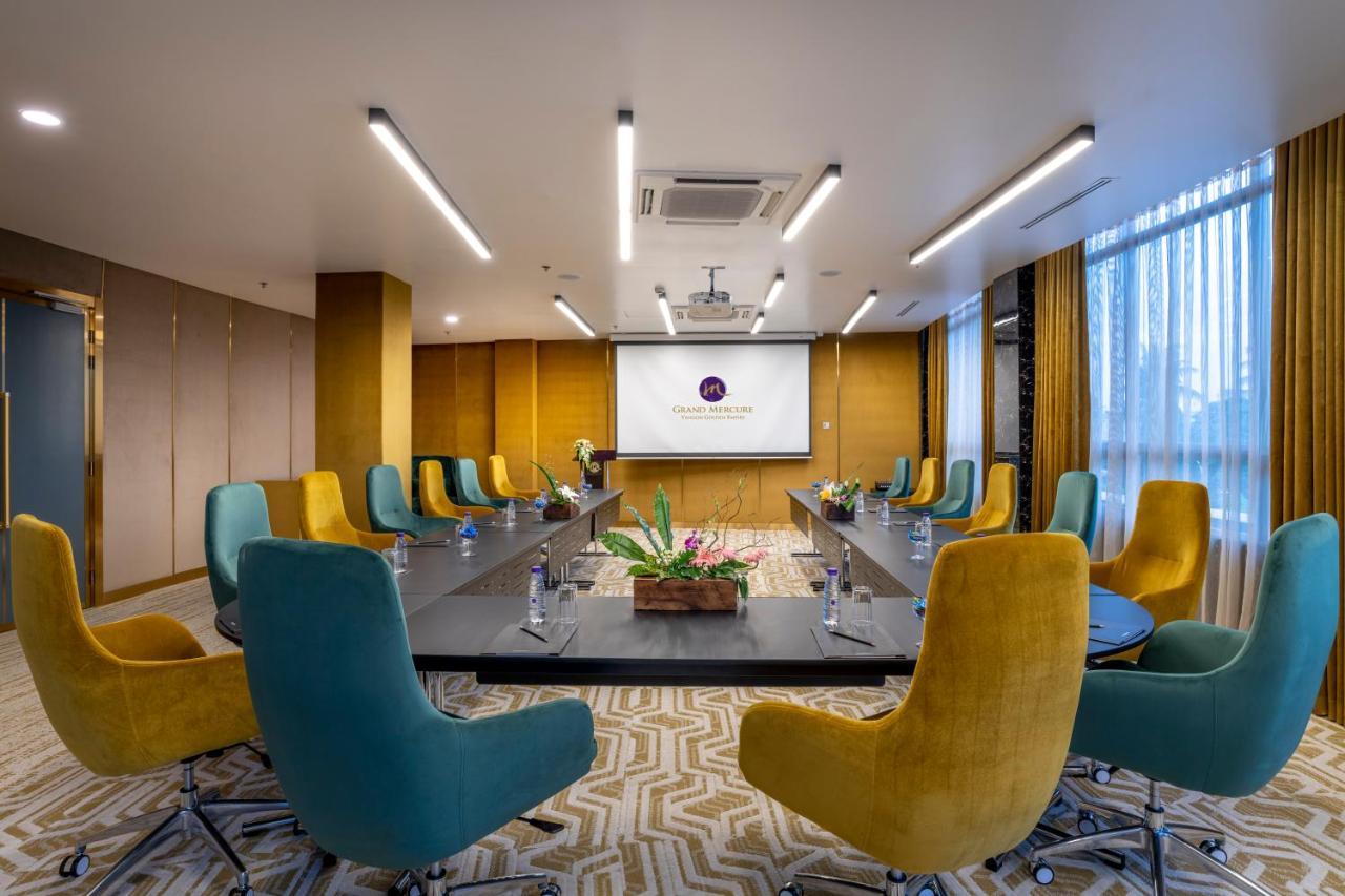 Grand Mercure Yangon Golden Empire Экстерьер фото