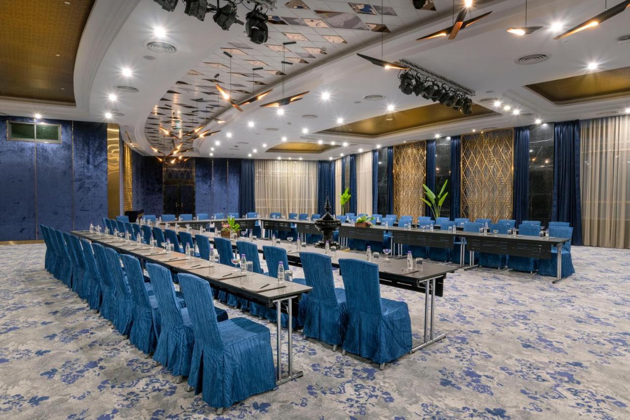 Grand Mercure Yangon Golden Empire Экстерьер фото