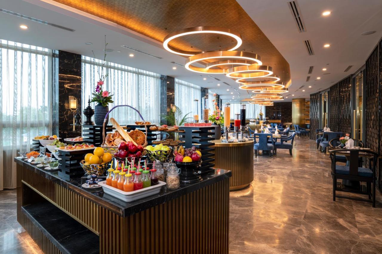 Grand Mercure Yangon Golden Empire Экстерьер фото