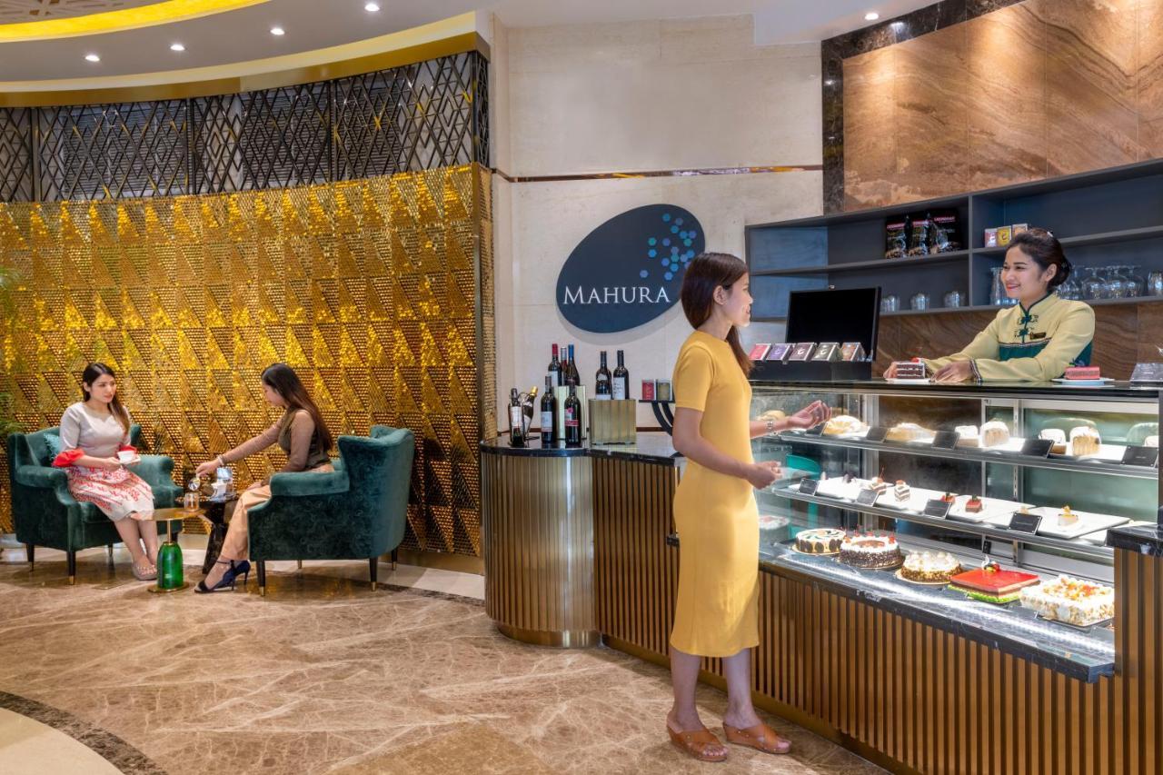 Grand Mercure Yangon Golden Empire Экстерьер фото