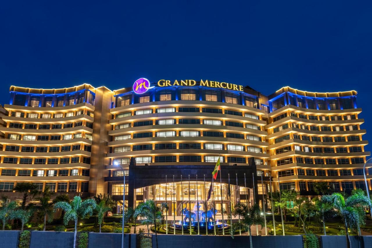 Grand Mercure Yangon Golden Empire Экстерьер фото