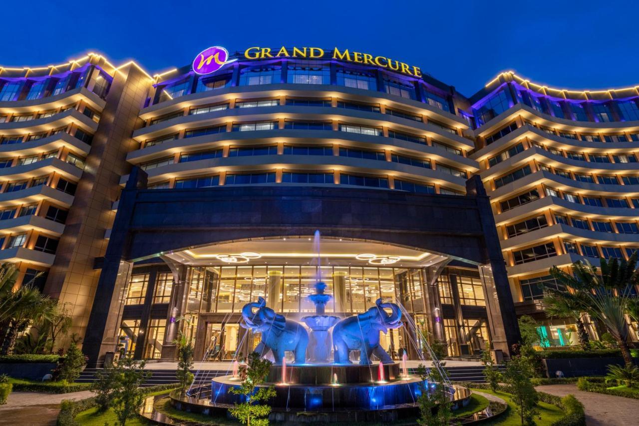 Grand Mercure Yangon Golden Empire Экстерьер фото